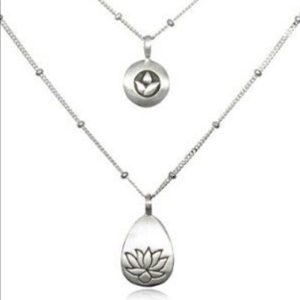 Satya double tiered silver necklace